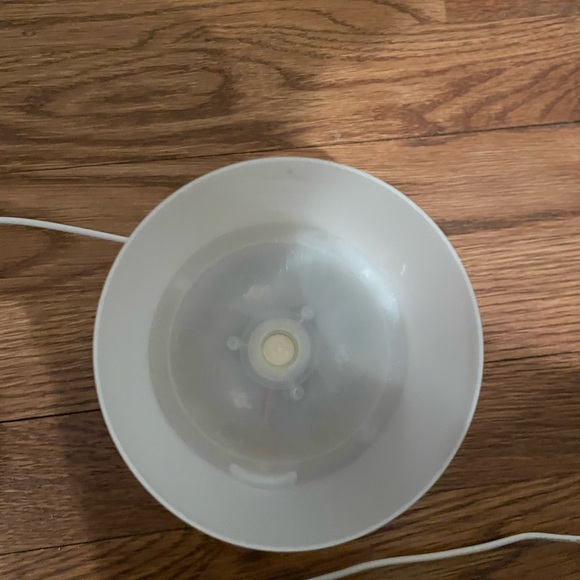 Amazon diffuser with light - Picture 2 of 3